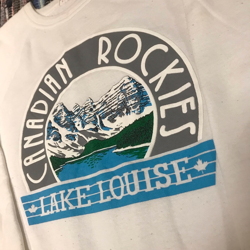 Vintage Canadian Rockies Lake Louise Graphic Sweatshirt Vintage